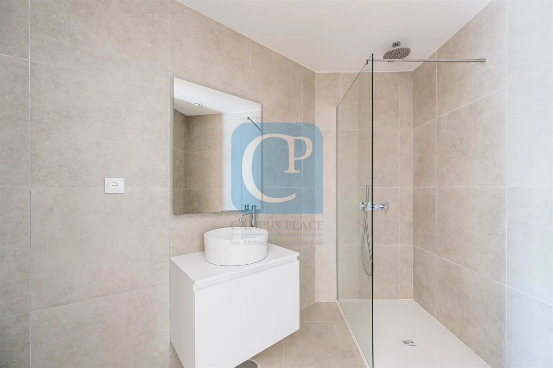 Apartamento T1 para Venda em Paranhos Foto 10