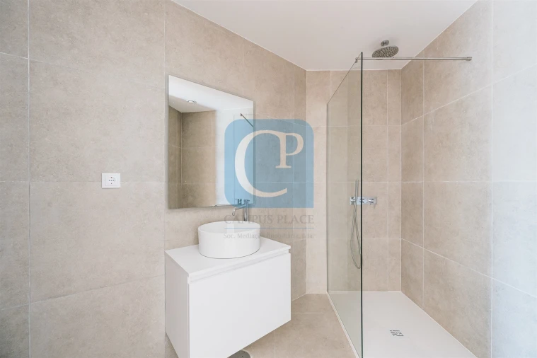 Apartamento T1 para Venda em Paranhos Foto 10