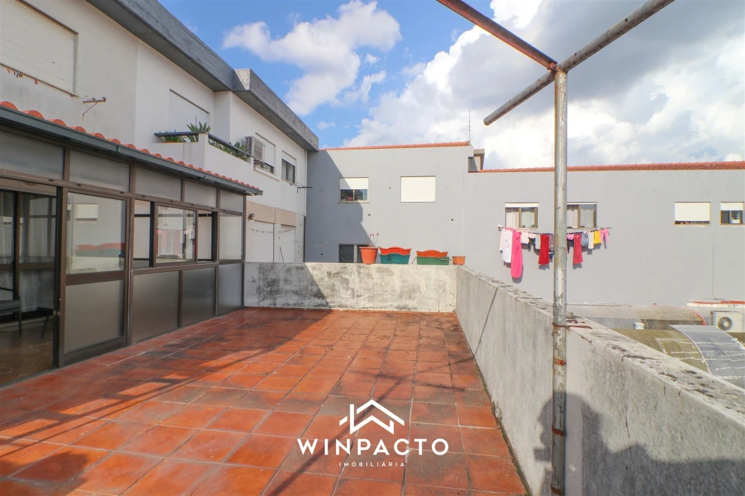 Apartamento T3 para Venda em Nelas Foto 17