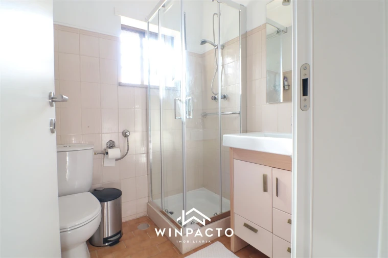 Apartamento T3 para Venda em Nelas Foto 31