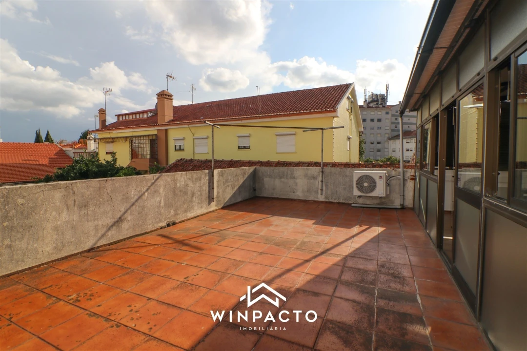 Apartamento T3 para Venda em Nelas Foto 16