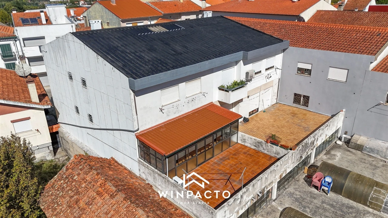 Apartamento T3 para Venda em Nelas Foto 28