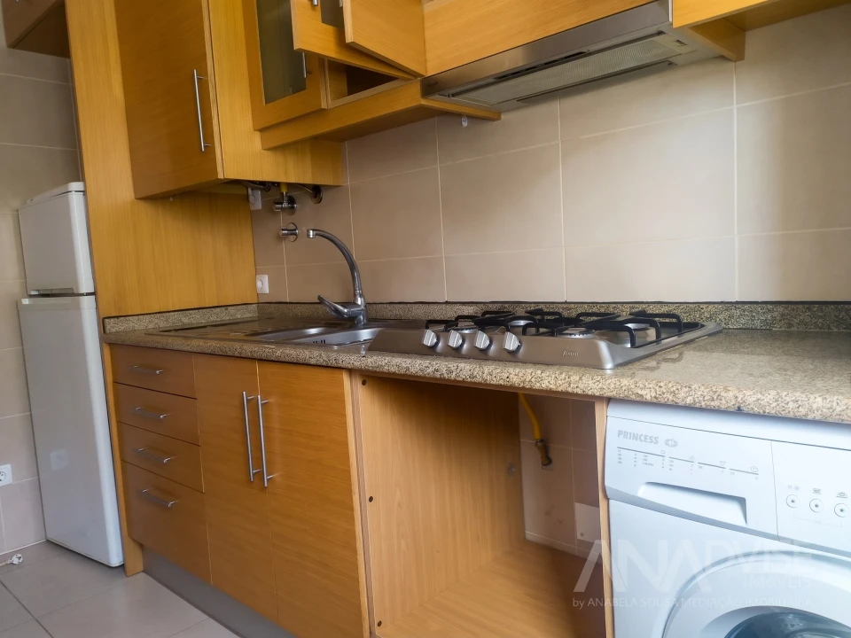 Apartamento T1 para Venda em Repeses e São Salvador Foto 5