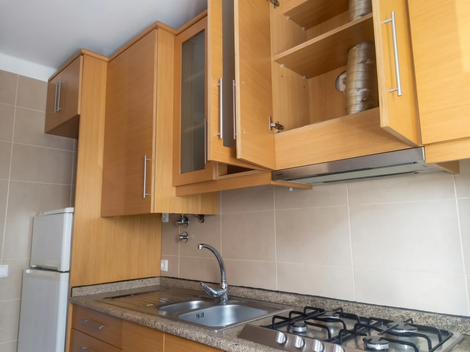 Apartamento T1 para Venda em Repeses e São Salvador Foto 4