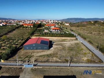 Quinta T0 para Venda em Vila Nova de Foz Côa