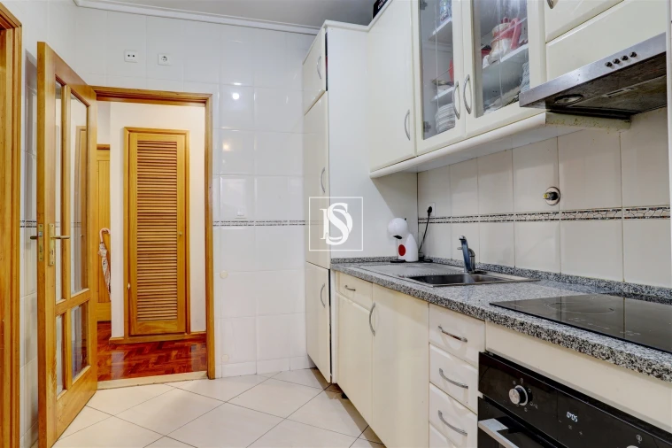 Apartamento T2 para Venda em Mafamude e Vilar do Paraíso Foto 6