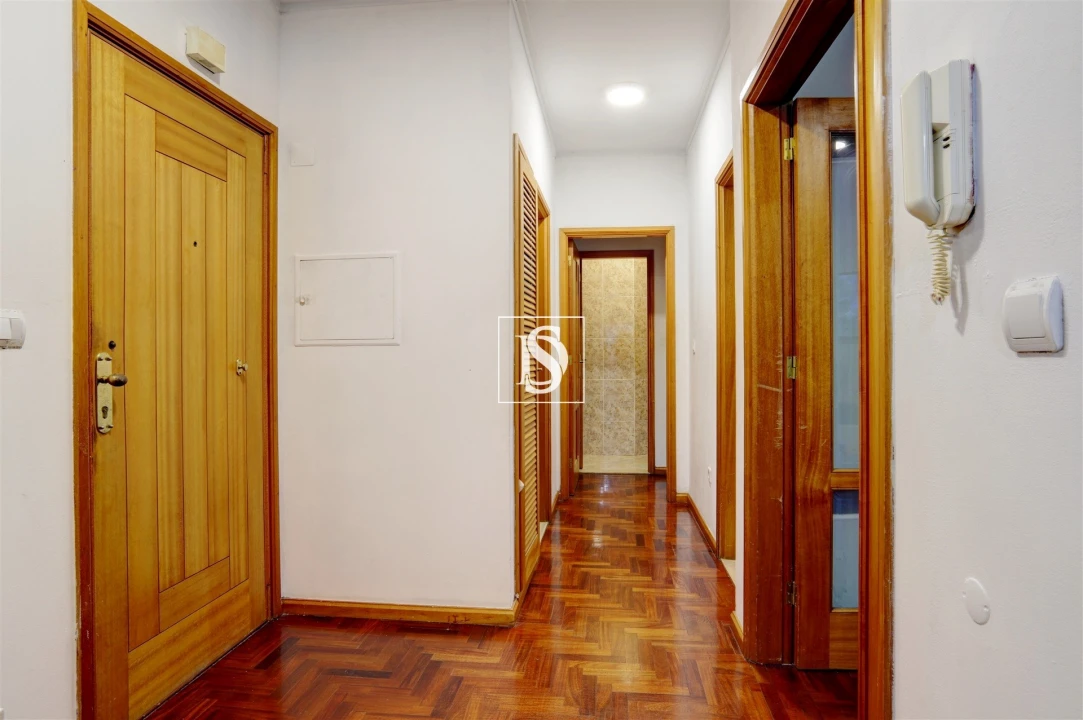 Apartamento T2 para Venda em Mafamude e Vilar do Paraíso Foto 9