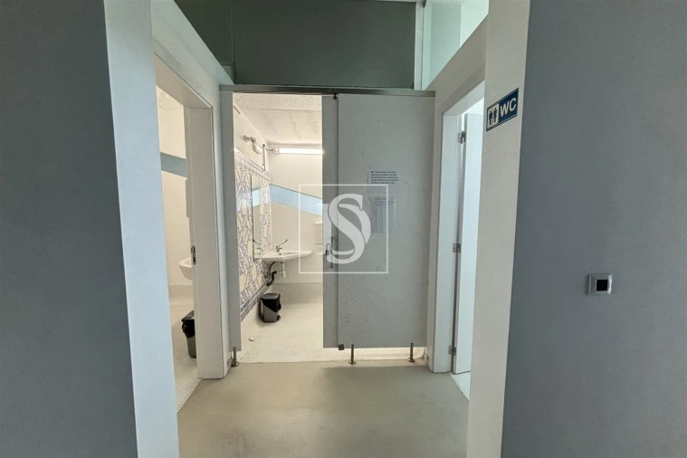 Prédio para Venda em Campia Foto 39