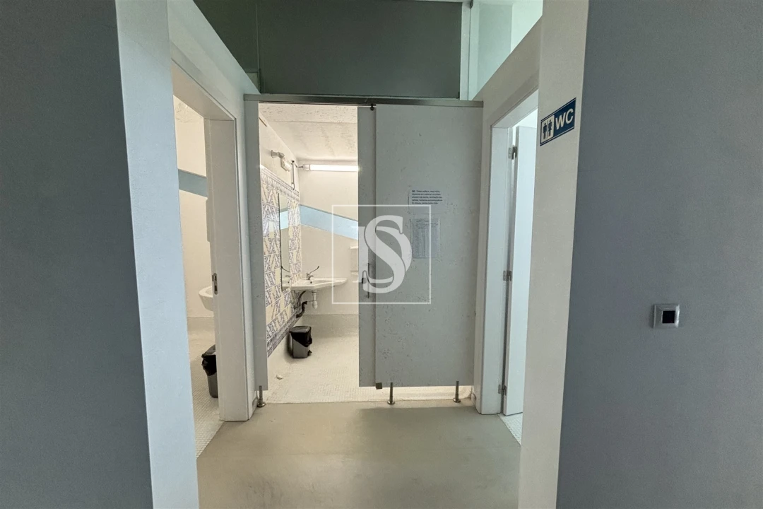 Prédio para Venda em Campia Foto 39