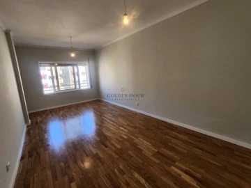 Apartamento T1 para Venda em Madalena