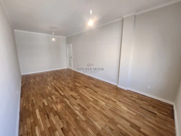 Apartamento T1 para Venda em Madalena