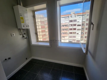 Apartamento T1 para Venda em Madalena