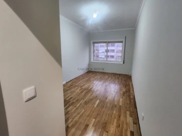 Apartamento T1 para Venda em Madalena