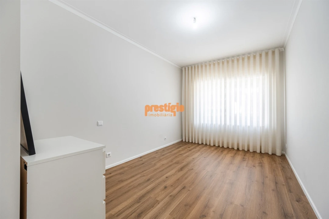 Apartamento T3 para Venda em Nogueira, Fraião e Lamaçães Foto 16