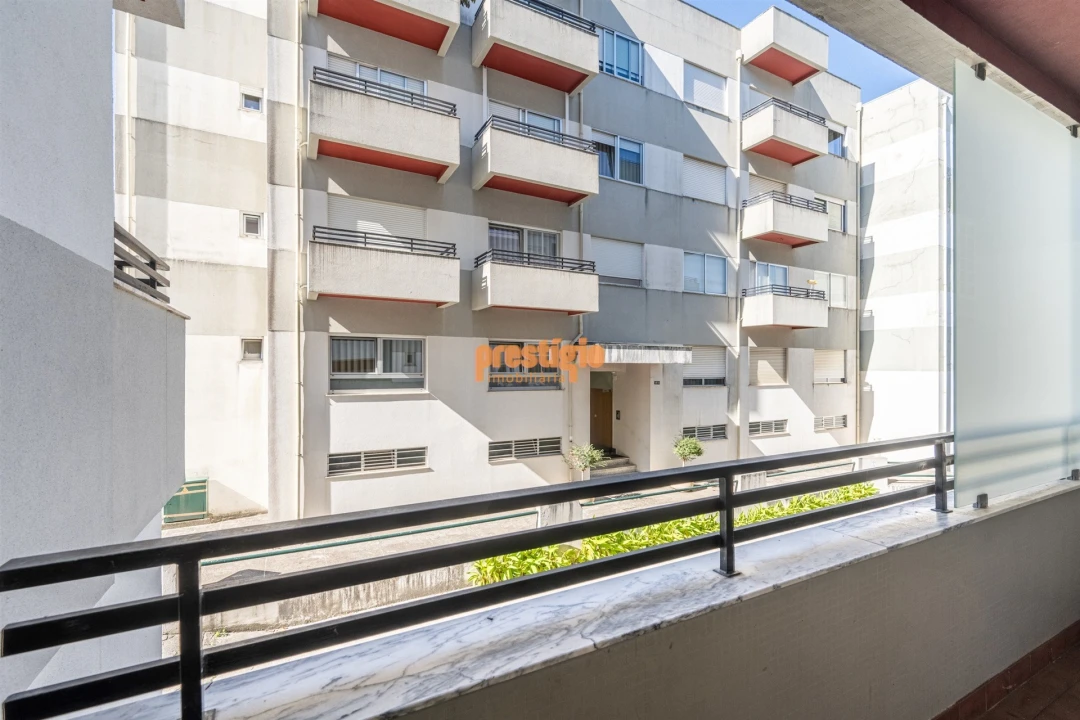 Apartamento T3 para Venda em Nogueira, Fraião e Lamaçães Foto 10