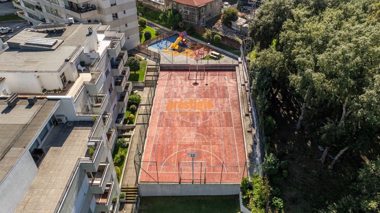 Apartamento T3 para Venda em Nogueira, Fraião e Lamaçães Foto 28