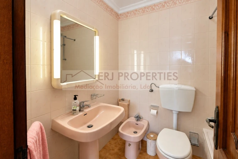 Apartamento para Venda em Altura Foto 11