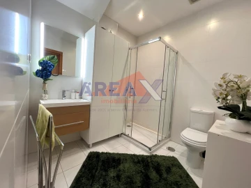 Moradia T4 para Venda em Branca