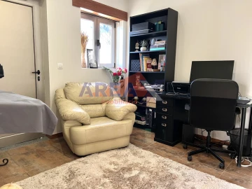 Moradia T4 para Venda em Branca