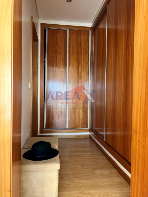 Moradia T4 para Venda em Branca