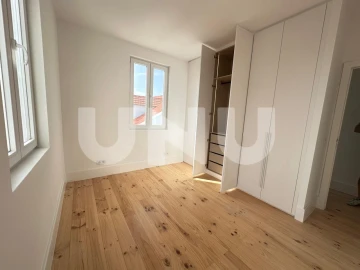 Apartamento T3 para Venda em Algés, Linda-A-Velha e Cruz Quebrada-Dafundo
