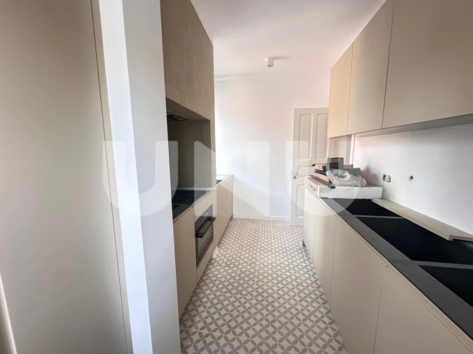 Apartamento T3 para Venda em Algés, Linda-A-Velha e Cruz Quebrada-Dafundo Foto 4