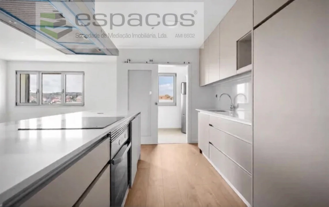 Apartamento T2 para Venda em Camarate, Unhos e Apelação Foto 2