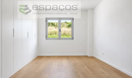 Apartamento T2 para Venda em Camarate, Unhos e Apelação