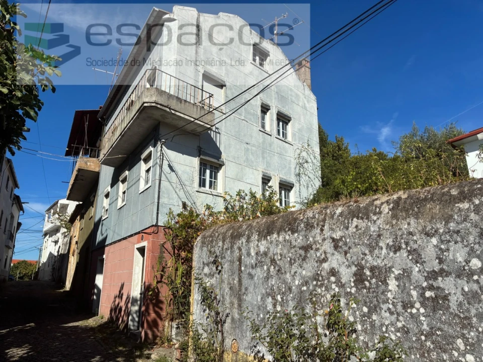 Moradia T4 para Venda em Fundão, Valverde, Donas, A. Joanes, A. Nova Cabo Foto 1