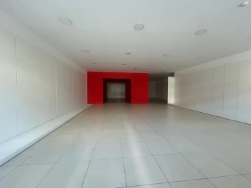 Loja para Arrendamento em Glória e Vera Cruz