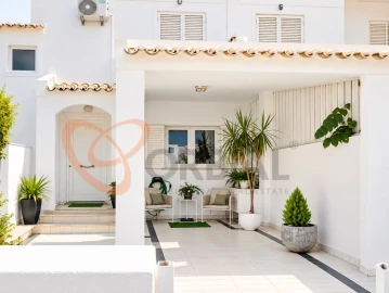 Moradia T2 para Venda em Albufeira e Olhos de Água
