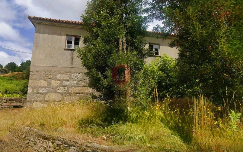 Moradia T2 para Venda em Cousso Foto 3