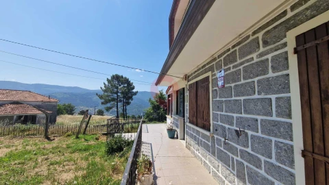 Moradia T3 para Venda em Cousso