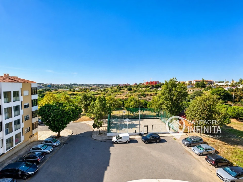 Apartamento T3 para Venda em Almada, Cova da Piedade, Pragal e Cacilhas Foto 16