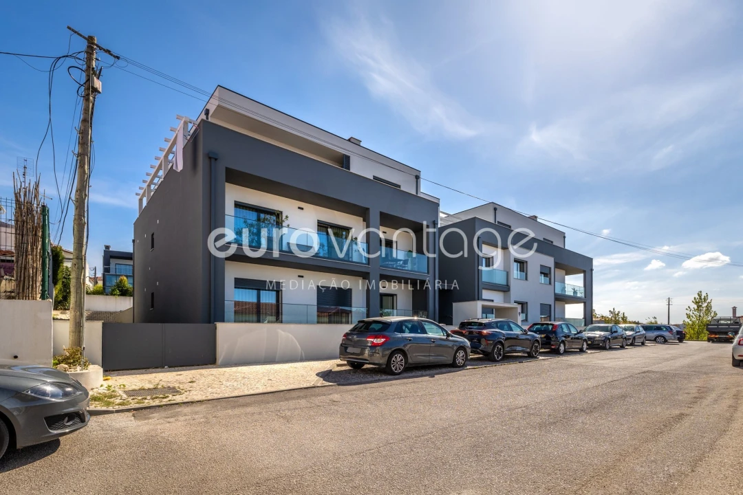Apartamento T3 para Venda em Leiria, Pousos, Barreira e Cortes Foto 1