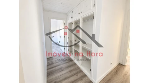 Apartamento T3 para Venda em Quinta do Conde