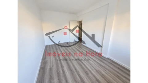 Apartamento T3 para Venda em Quinta do Conde