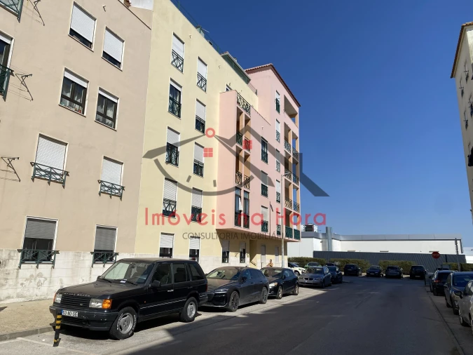 Apartamento T3 para Venda em Quinta do Conde Foto 9