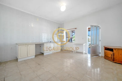 Moradia T3 para Venda em Algoz e Tunes