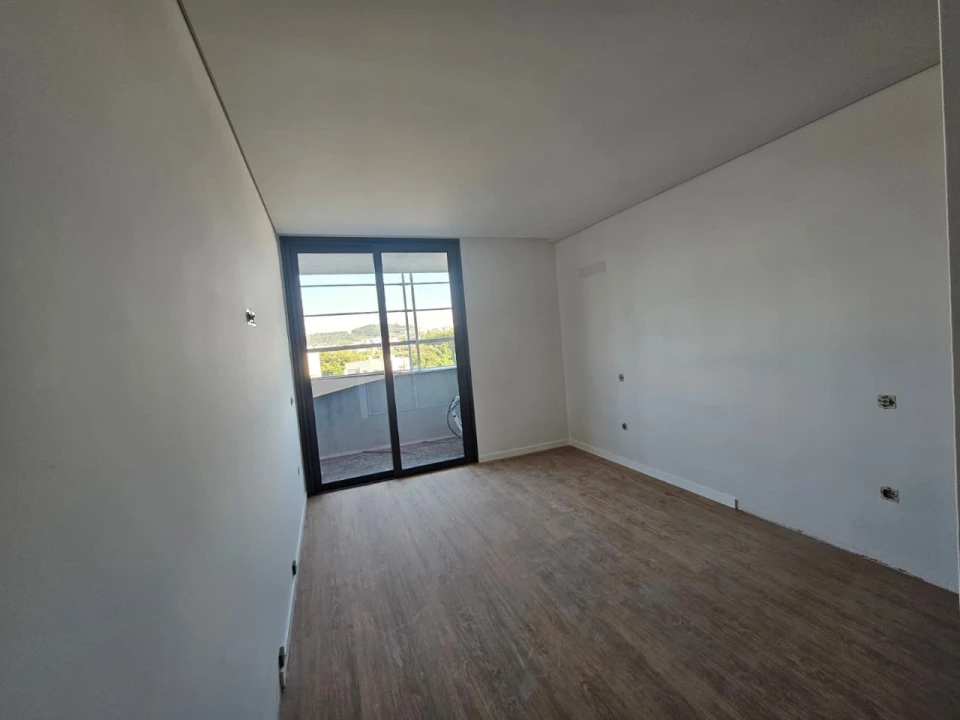 Apartamento T1 para Venda em Meixomil Foto 14
