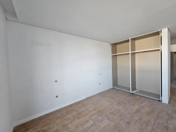 Apartamento T1 para Venda em Meixomil