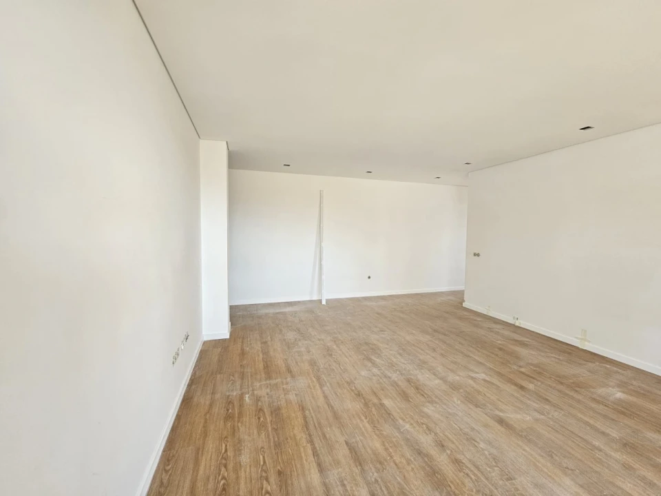 Apartamento T2 para Venda em Meixomil Foto 17