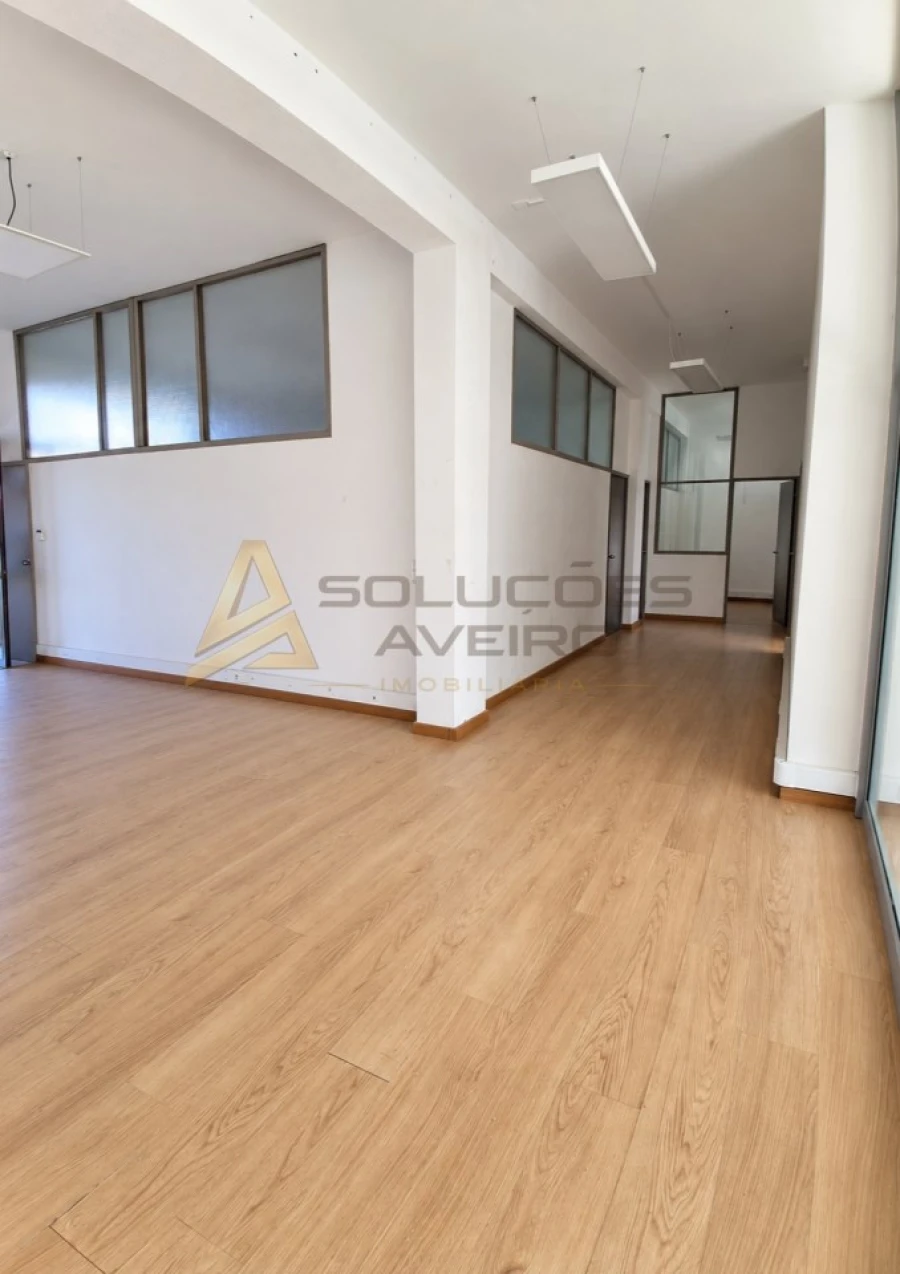 Loja para Arrendamento em Esgueira Foto 15