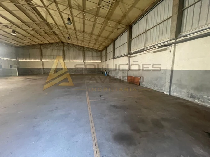 Armazém para Arrendamento em Oiã Foto 11