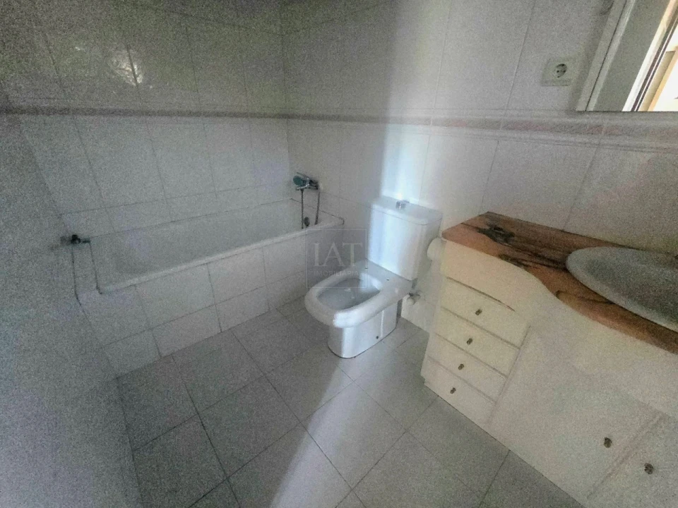 Moradia T3 para Venda em Forjães Foto 13