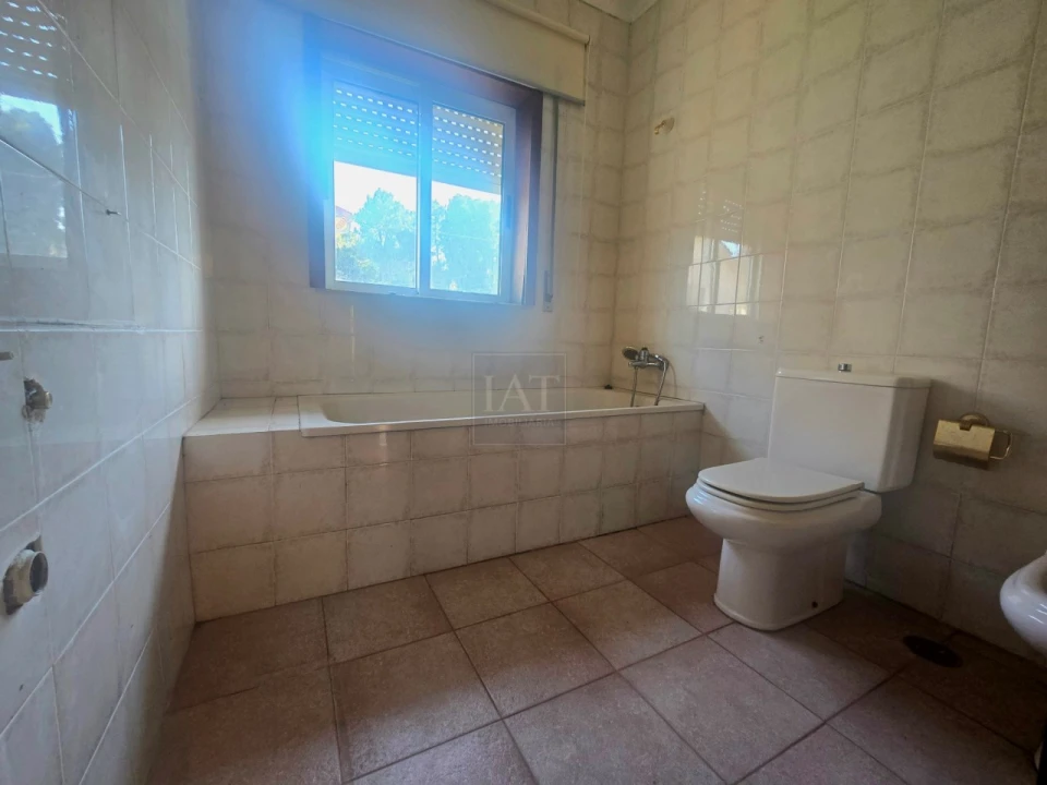 Moradia T3 para Venda em Forjães Foto 16