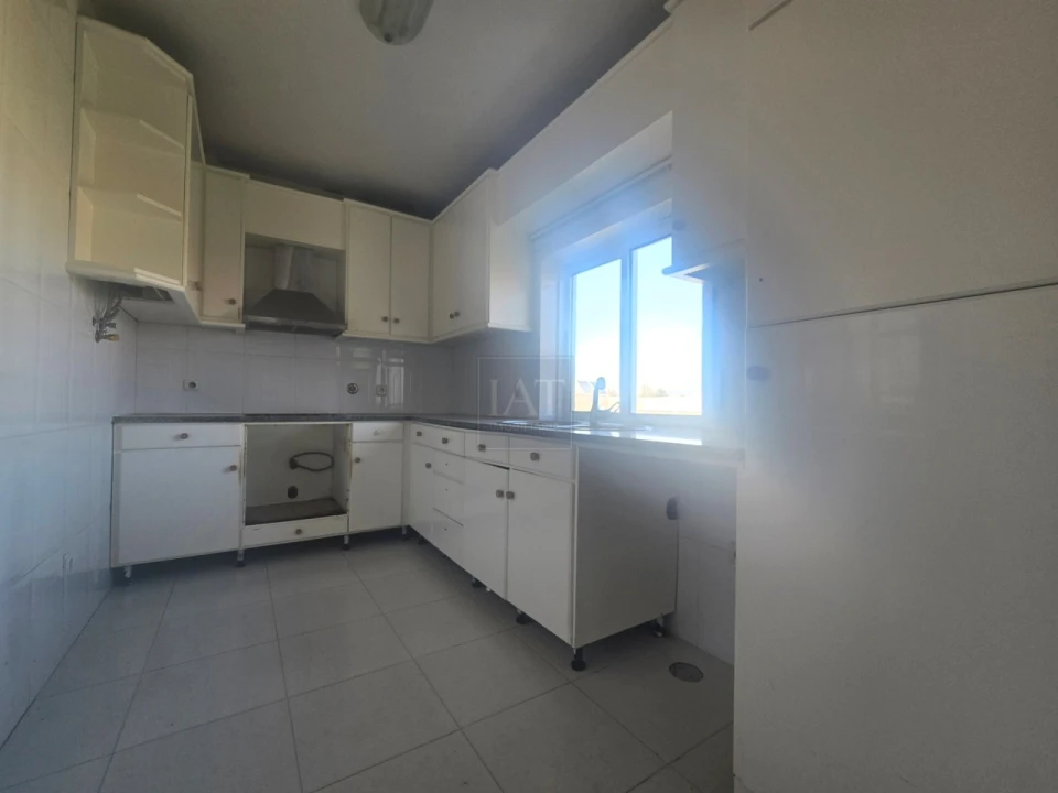 Moradia T3 para Venda em Forjães Foto 9