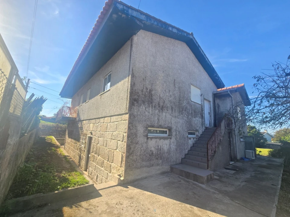 Moradia T3 para Venda em Forjães Foto 23