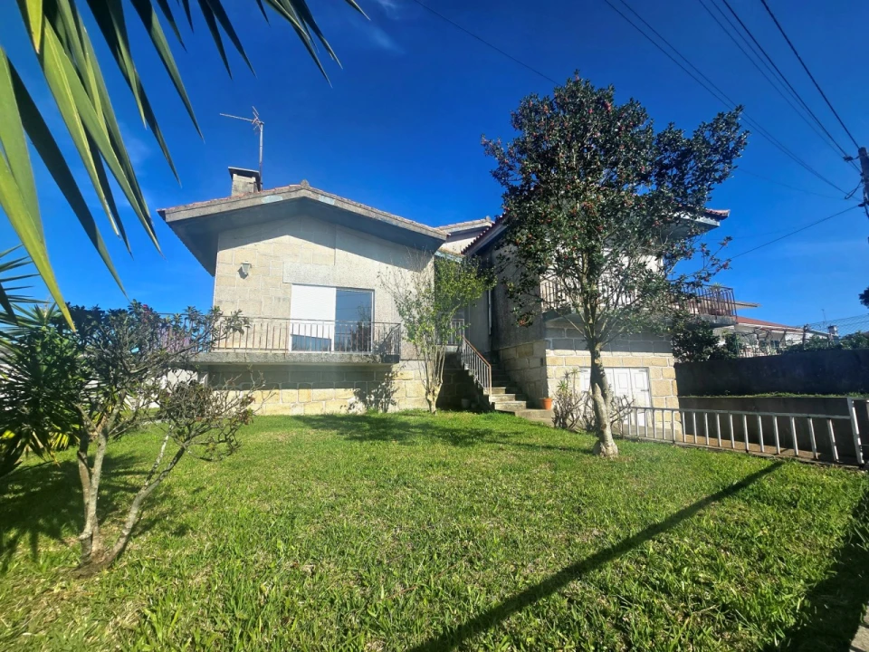 Moradia T3 para Venda em Forjães Foto 1