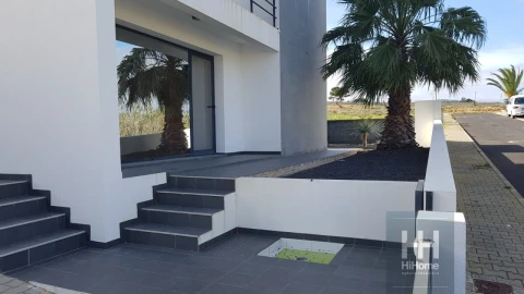 Moradia T4 para Venda em Porto Santo